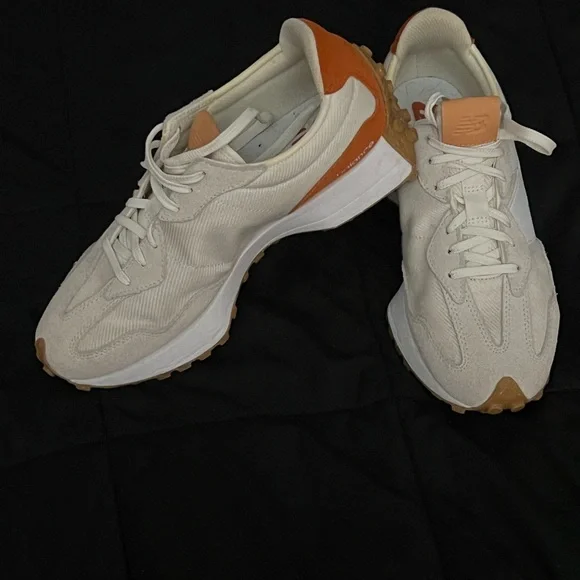 New Balance 327 Cream and Tan Sneakers - Picture 1 of 3